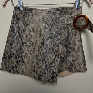 Zara Beige and Black Snakeskin Skort